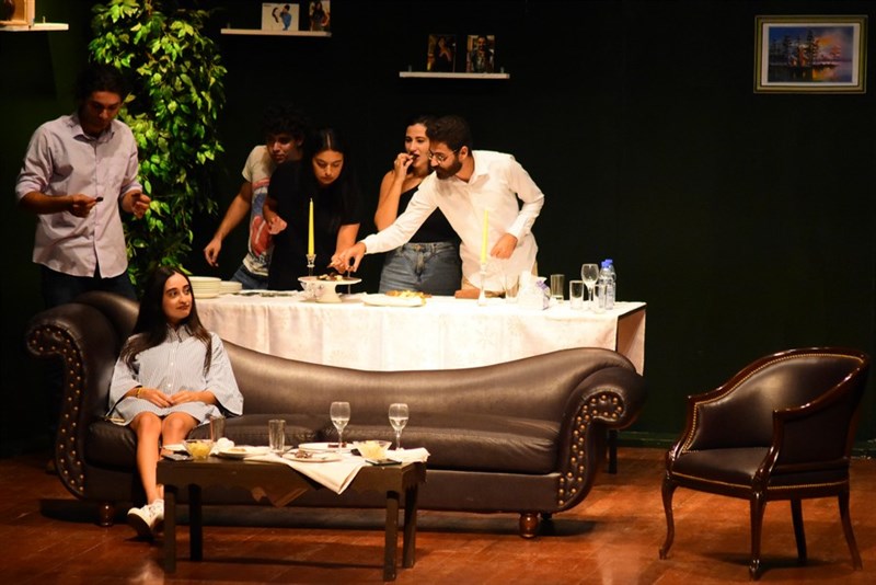 Perfect Strangers play at LAU